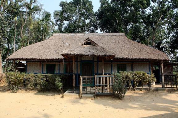 হরিণছড়ায় নিরালা