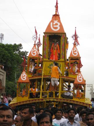ধামরাইয়ের শ্রীশ্রী যশোমাধবের সান্নিধ্যে একদিন