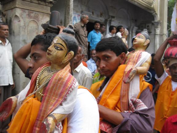 ধামরাইয়ের শ্রীশ্রী যশোমাধবের সান্নিধ্যে একদিন